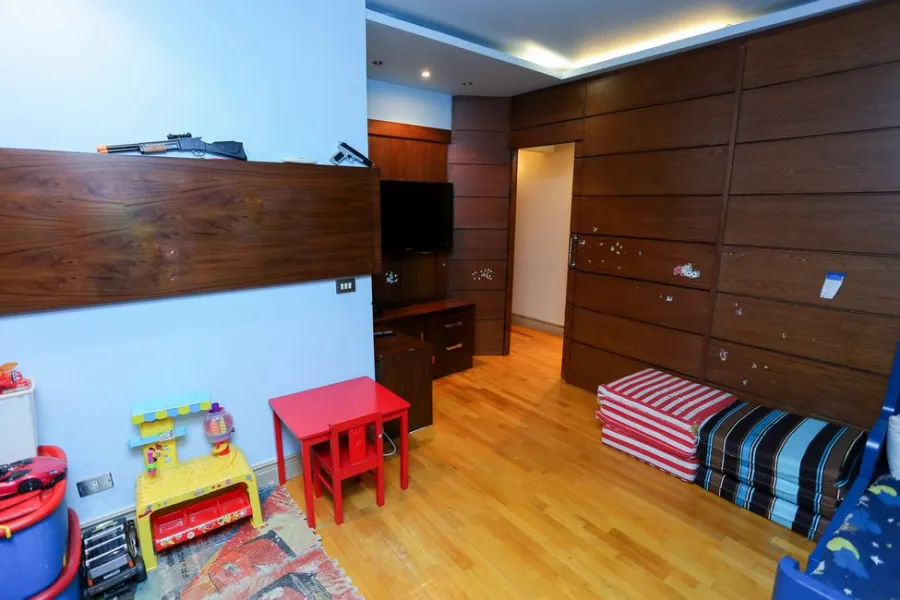 Apartment For Sale 195m Smouha (Fawzi Moaz St.)