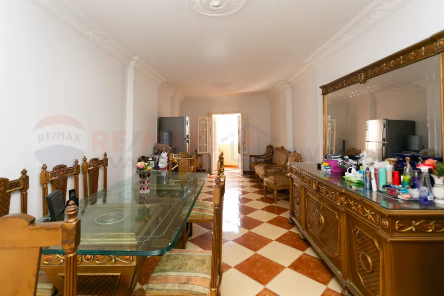 شقة للبيع 135 م لوران (ش محمد دري)