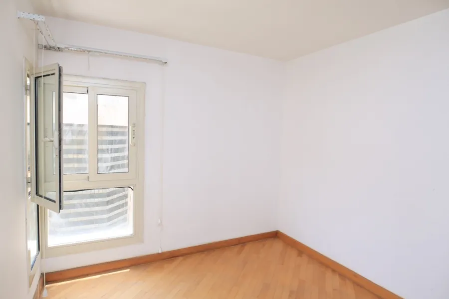 Apartment for sale 480m Laurent - Korneish Road