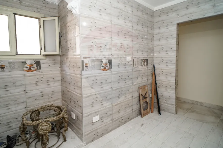 Apartment for sale 152 m Ibrahimia (in front of Sporting Club - Ahmed Allam St.)