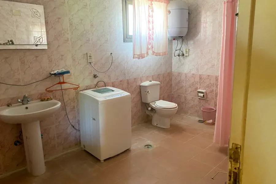 Ground chalet + Garden for sale (New Maamoura)