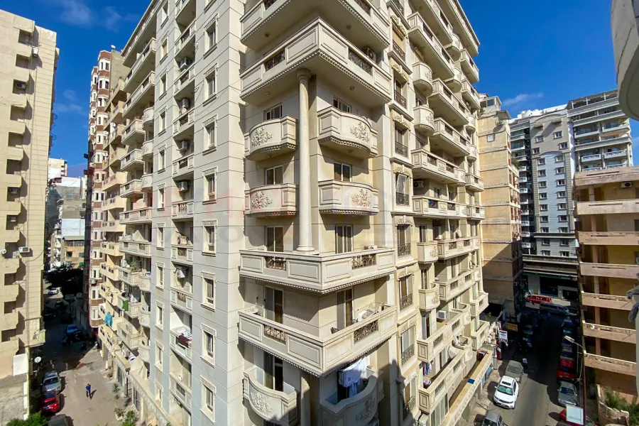 Apartment for sale 300 m Louran (Ibrahim Nasr St.)