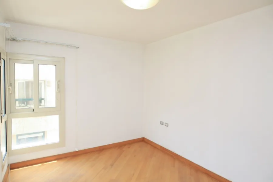 Apartment for sale 480m Laurent - Korneish Road