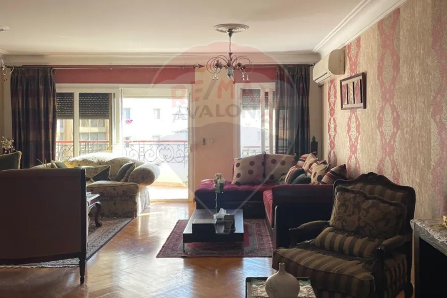 Apartment for sale 250 m Smouha (in front of Pharos University)