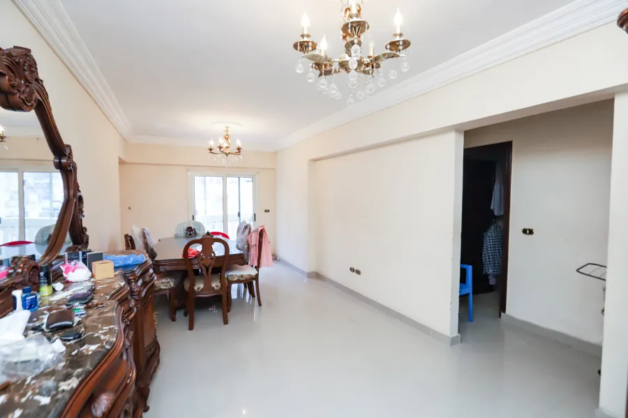 شقة للبيع 125 م سيدي بشر ترام (ش خالد بن الوليد)