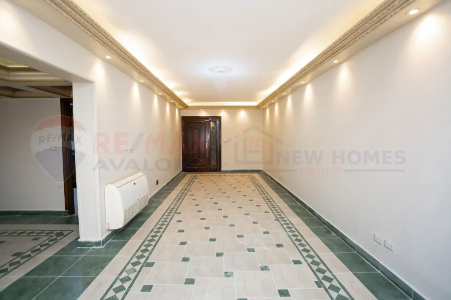 شقة للبيع 170 م (المعمورة الشاطئ)