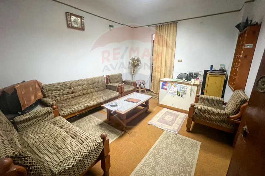 عيادة للبيع 40 م سبورتينج (ش بور سعيد)