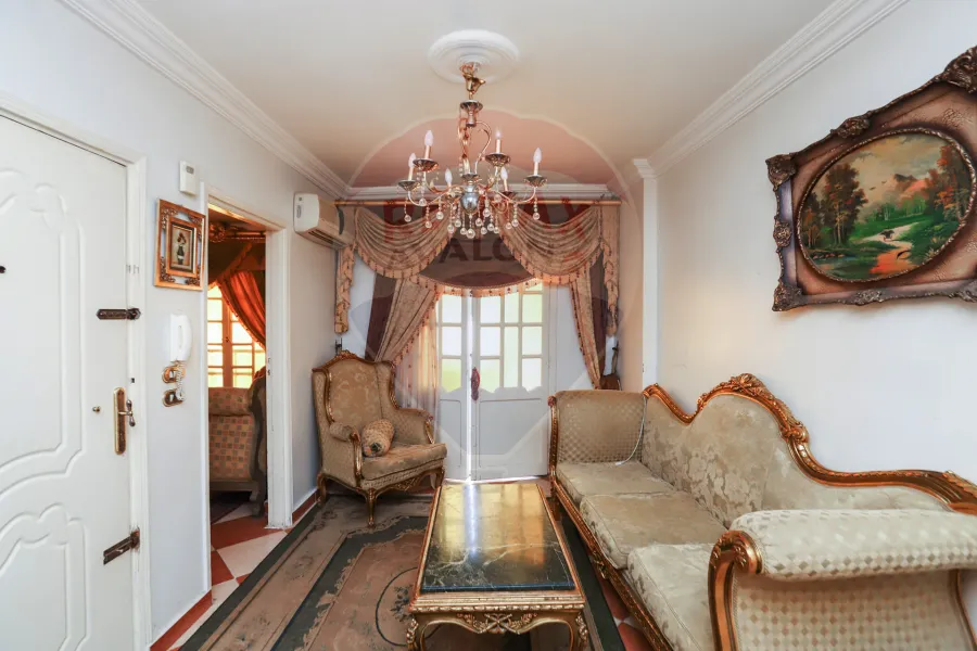 شقة للبيع 123 م ميامي (متفرع من ش العيسوي)