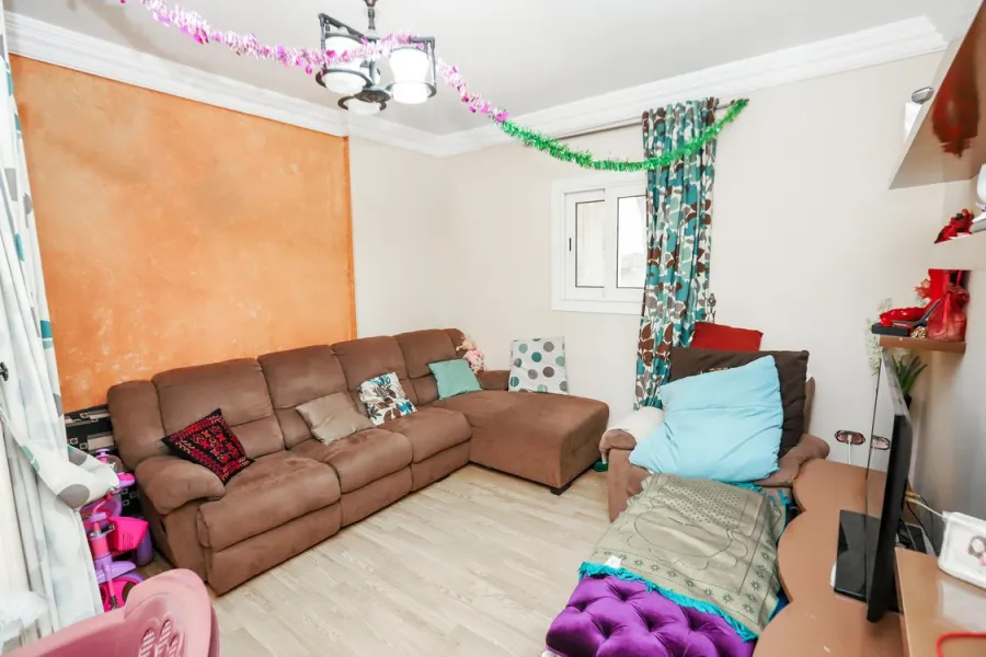 شقة للبيع 135م سيدي بشر بحري (متفرع من جمال عبد الناصر)