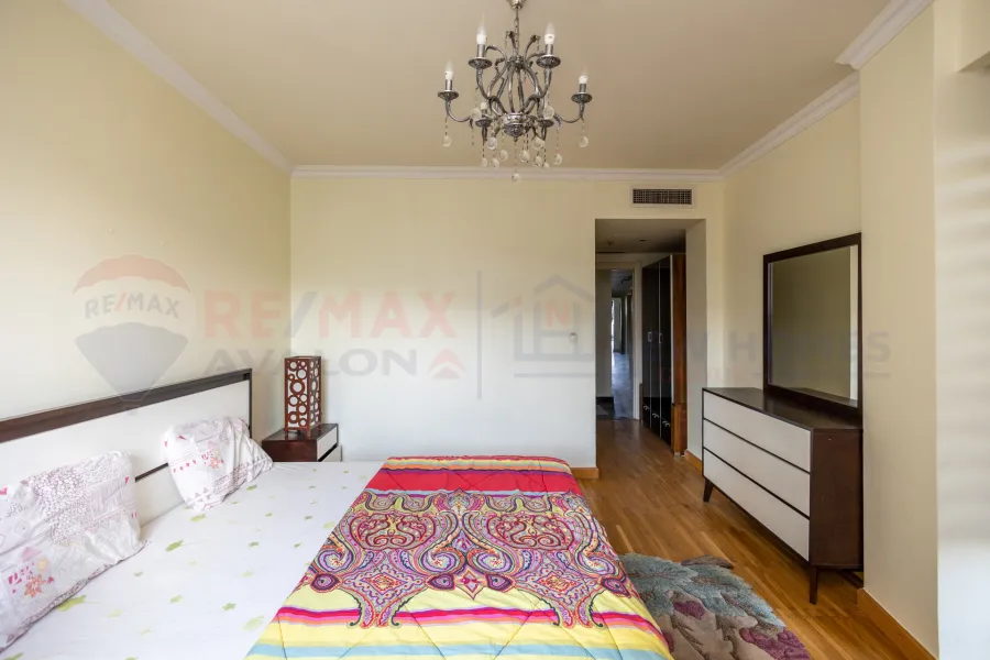 شقة للبيع 298 م سان ستيفانو (الفور سيزون)