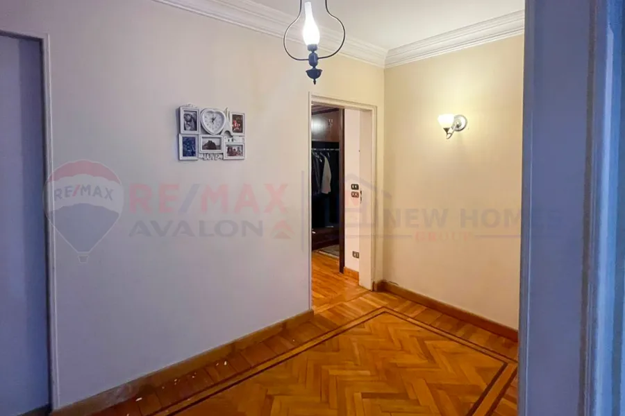 Apartment for sale 285 m Gianaclis (Mohamed Pasha Mohsen St.)
