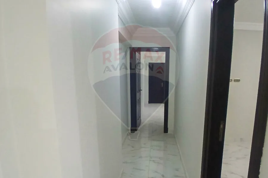 شقة للايجار 113 م سموحة (ش بهاء الدين الغتوري)