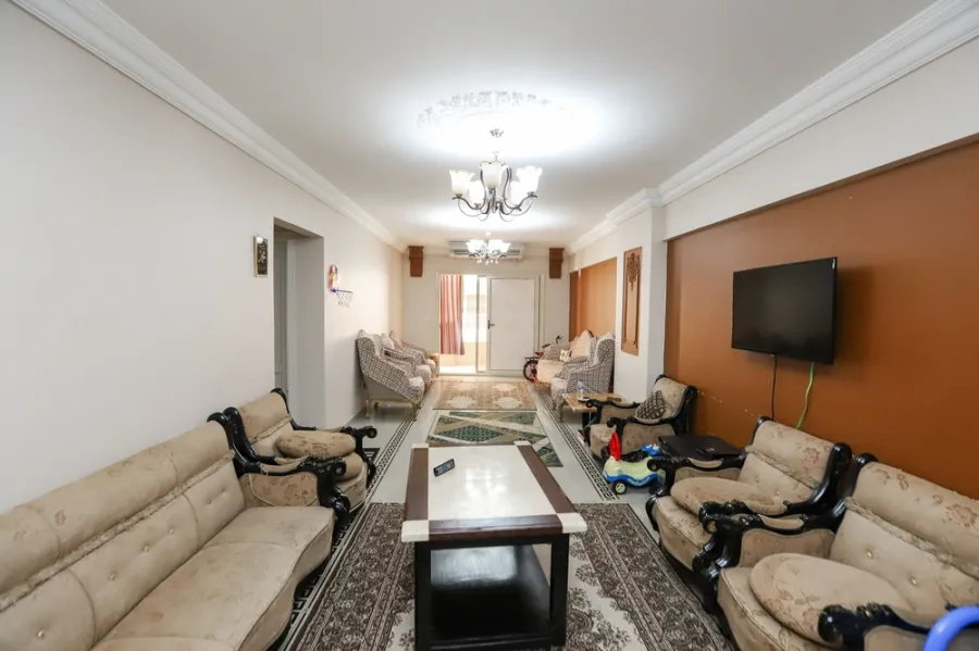 Apartment For Sale 175m El-Montaza (Green View Compound)