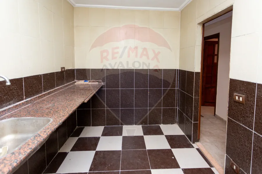 Apartment for sale 140 m Sidi Gaber (steps from Port Said Street)