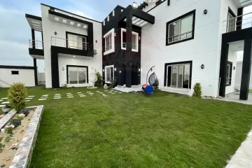 Villa for sale in King Mariout (Al-Lewaa Abdel-Gawad Shebl St.) 504 m