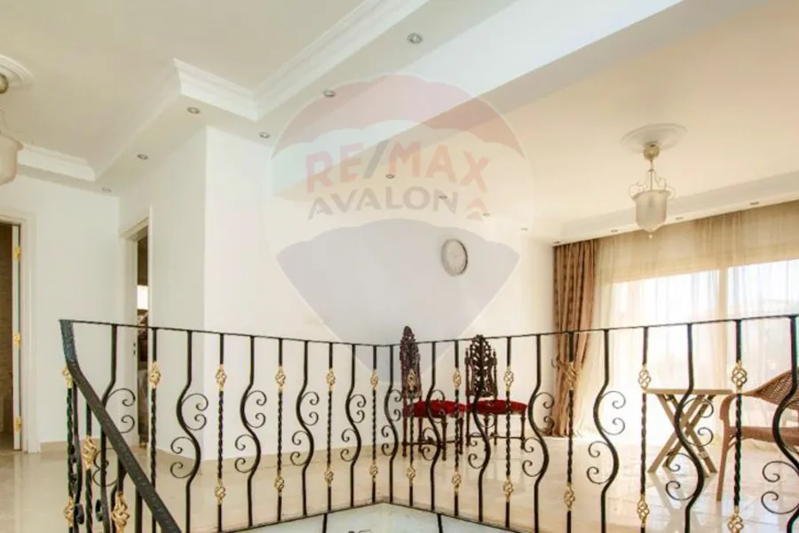 Twin house Villa for sale 450 m King mariout (Alex West Compound)