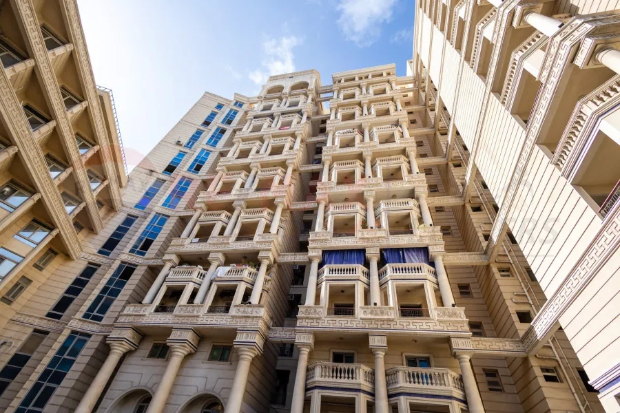 Apartment for sale 525 m Roushdy (directly on the sea)