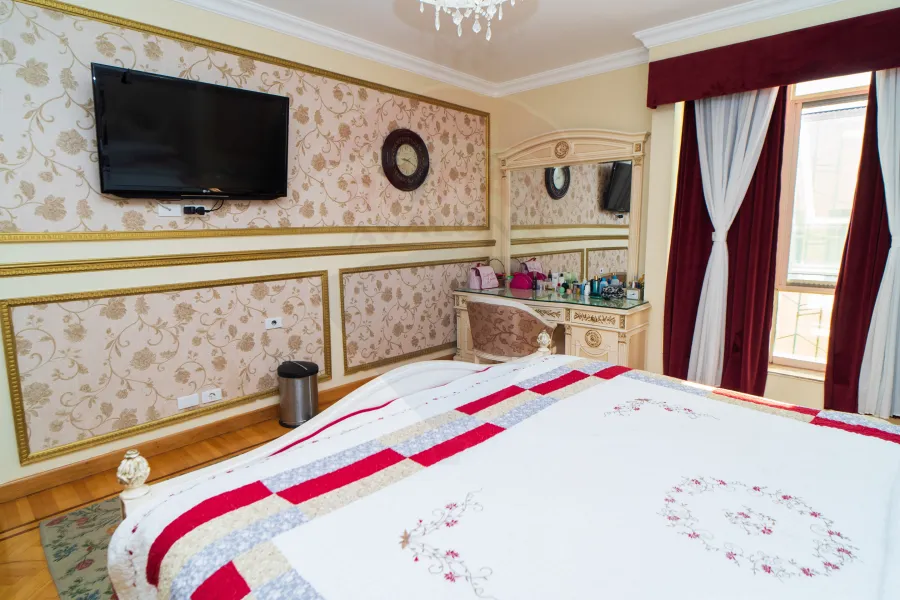 شقة للبيع 230 م سموحة بتسهيلات في السداد (أبراج دلتا لايف - ش ألبرت الأول)