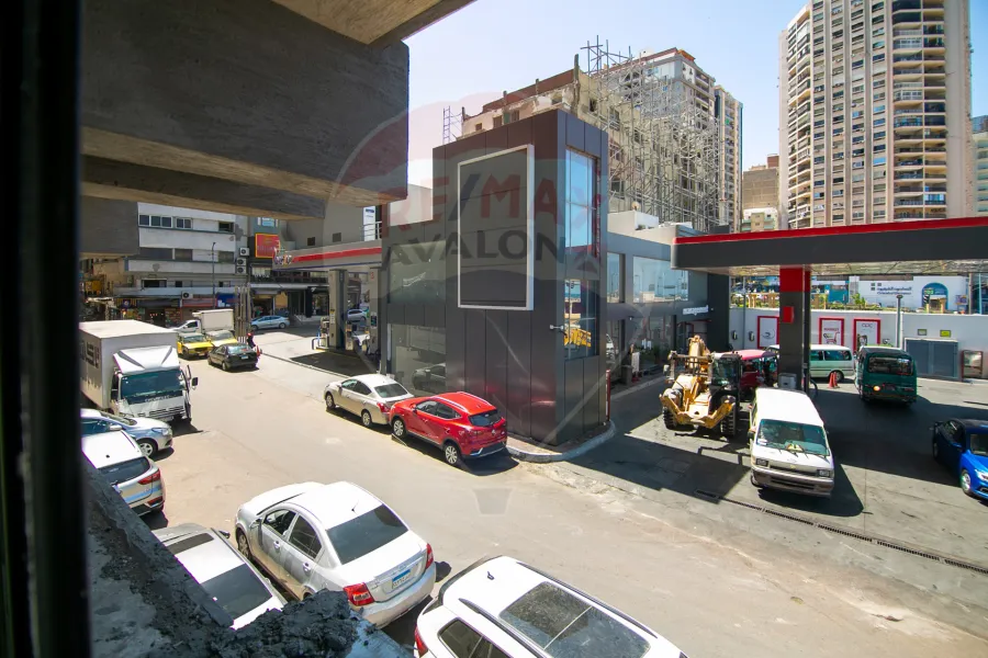 Shop for rent 50 m Sidi Bishr (Army Road)
