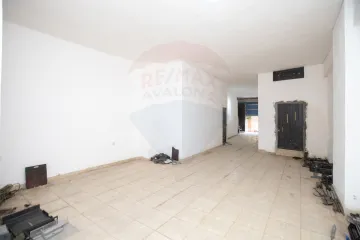 محل للبيع 90 م كامب شيزار (شارع المكتبات)