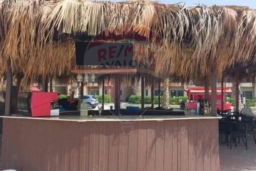 شاليه + رووف للبيع الساحل (اماريتس هايتس) 100 م + 100 م رووف