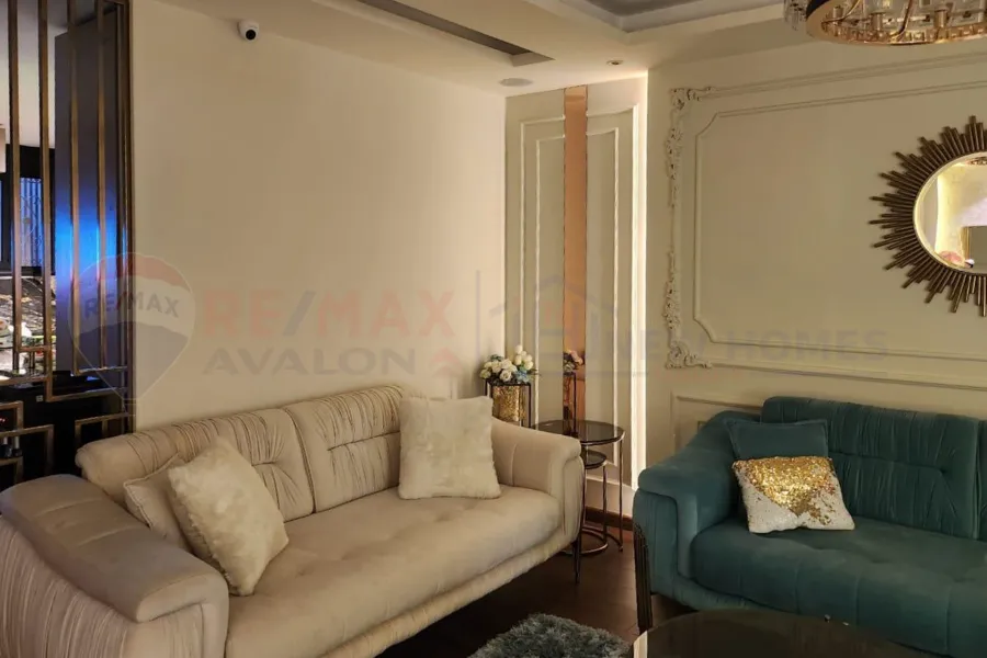 شقة للبيع 195 م كفر عبده (ميدان سانت جيني)