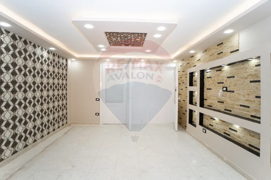 فيلا توين هاوس للبيع 200 م المعمورة الشاطئ (علي البحر مباشرة)