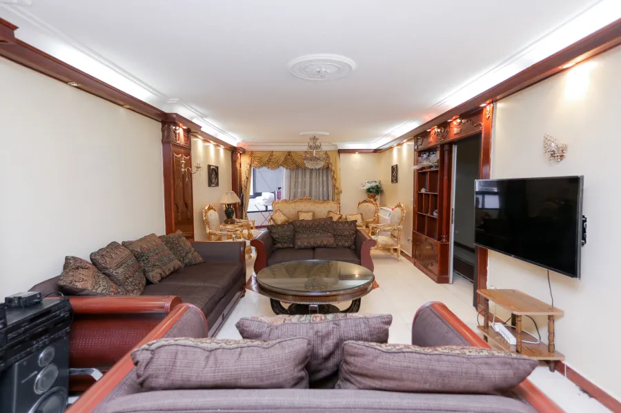 Apartment for sale 163 m Fleming (Directly on taram Station - side apartment)