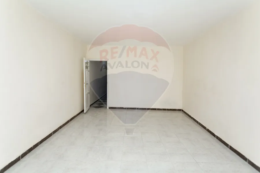 شقة 160 م + رووف 160 م للبيع فلمنج (ش مصطفي كامل)