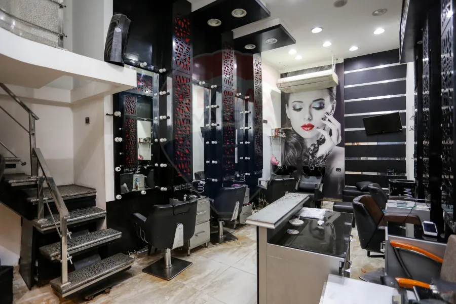 Shop + up floor for Sale 40 m Janaklis (Mortada St)