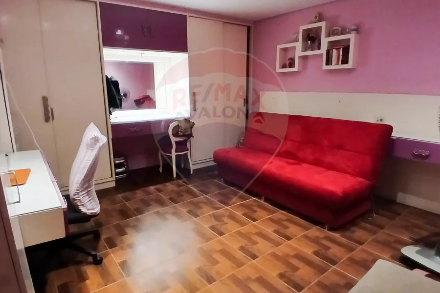 Apartment for sale 250 m Smouha (Tutankhamun Street)