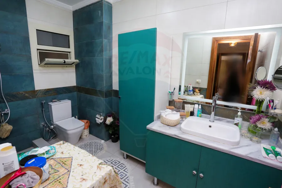 شقه للبيع 175 م سبورتنج (شارع ابوقير - عمارة براند)