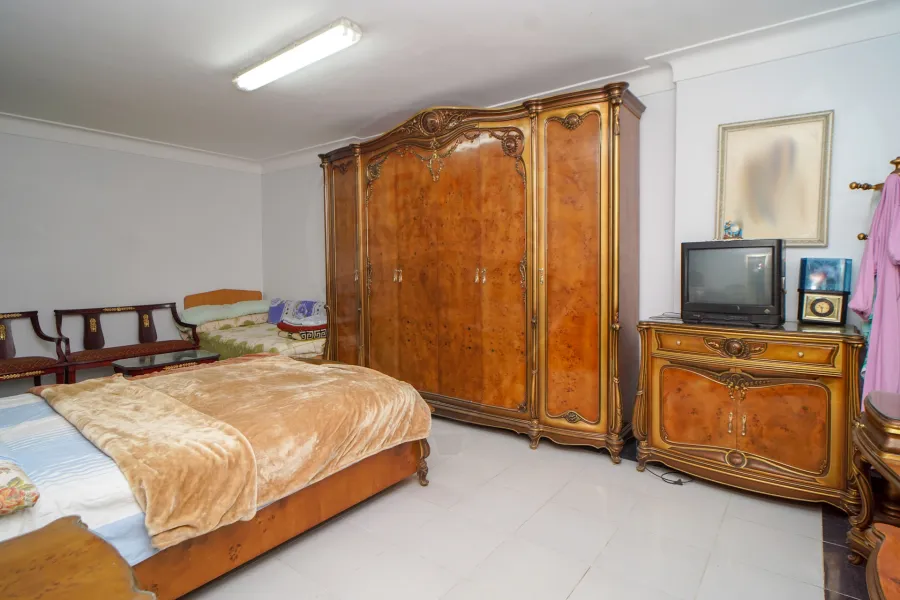 شقة للبيع 220 م المعمورة الشاطئ (عمارات امن الدوله)