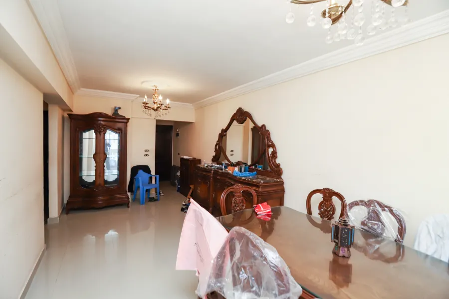 شقة للبيع 125 م سيدي بشر ترام (ش خالد بن الوليد)