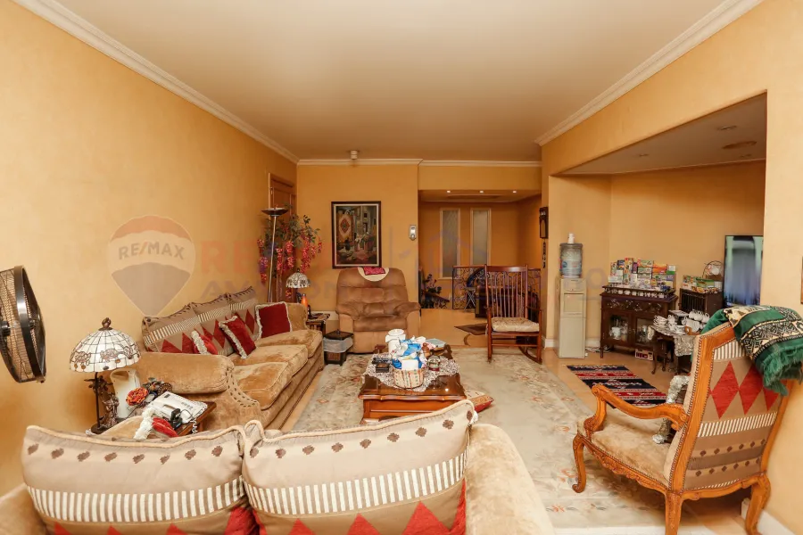 Duplex apartment for sale 400 m Roushdy (branched from Syria st.)