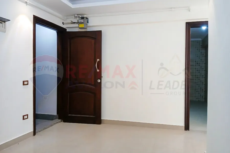 Apartment for rent 125 m Sidi Bishr (next to Ramada Hotel)