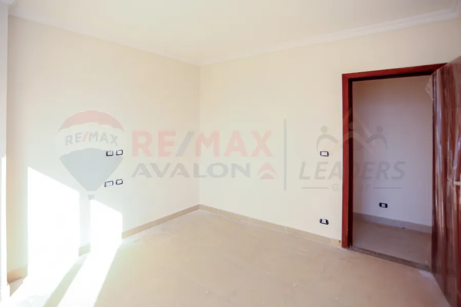 شقة للبيع 177 م (صواري) فيو مفتوح علي البحيرة