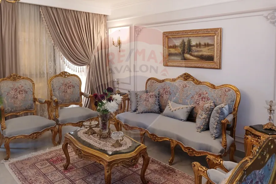 شقة للبيع 341 م الشلالات (ابراج كليوباترا بلازا)