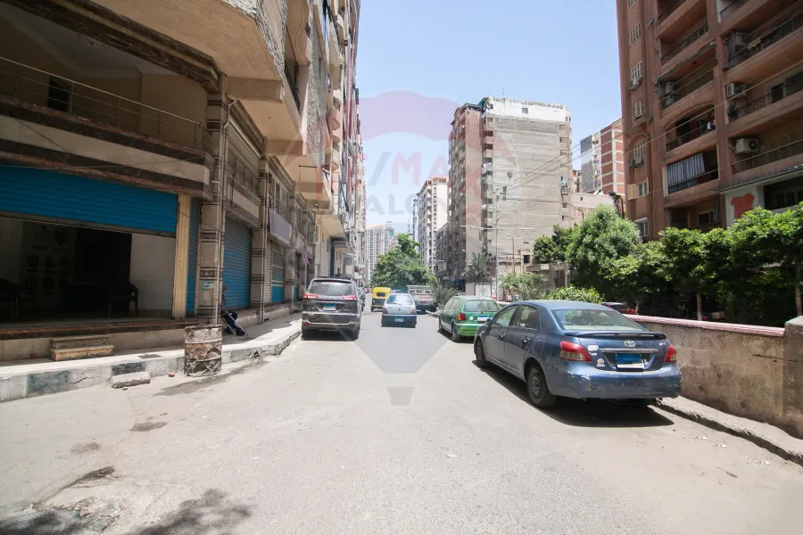 Commercial shop for rent 650 m Janaklis (directly on the tram)