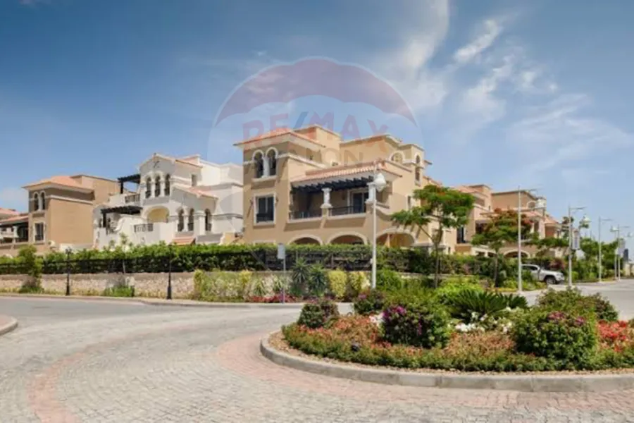 فيلا ستاند الون للبيع 557 م كينج مريوط (جوار)