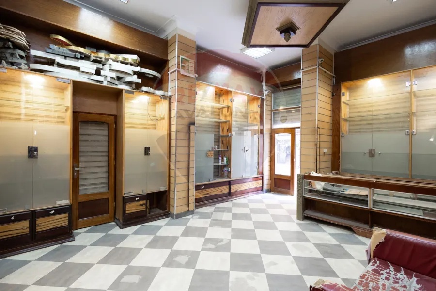 Commercial shop + up floor for sale 85 m Sidi beshr (mohamed najeeb street)