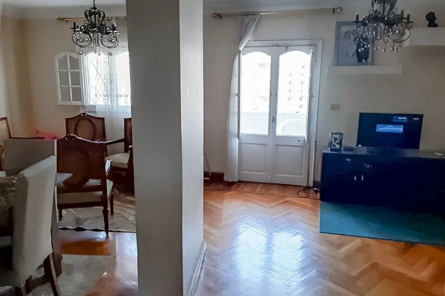 شقة للايجار قانون جديد 140م رشدى (ش أبو قير مباشرة)