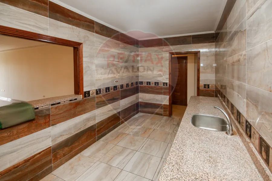 Apartment for sale 192 m Al Shatby (Steps from the sea)