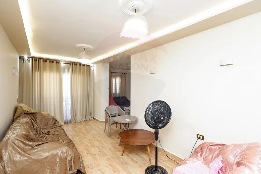 شقة للبيع 125 م ميامي (ش مصطفي كامل)