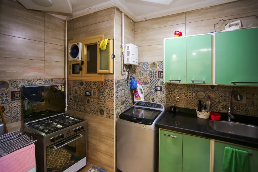 شقة للبيع 145 م كليوباترا ( ثالث نمرة من البحر )