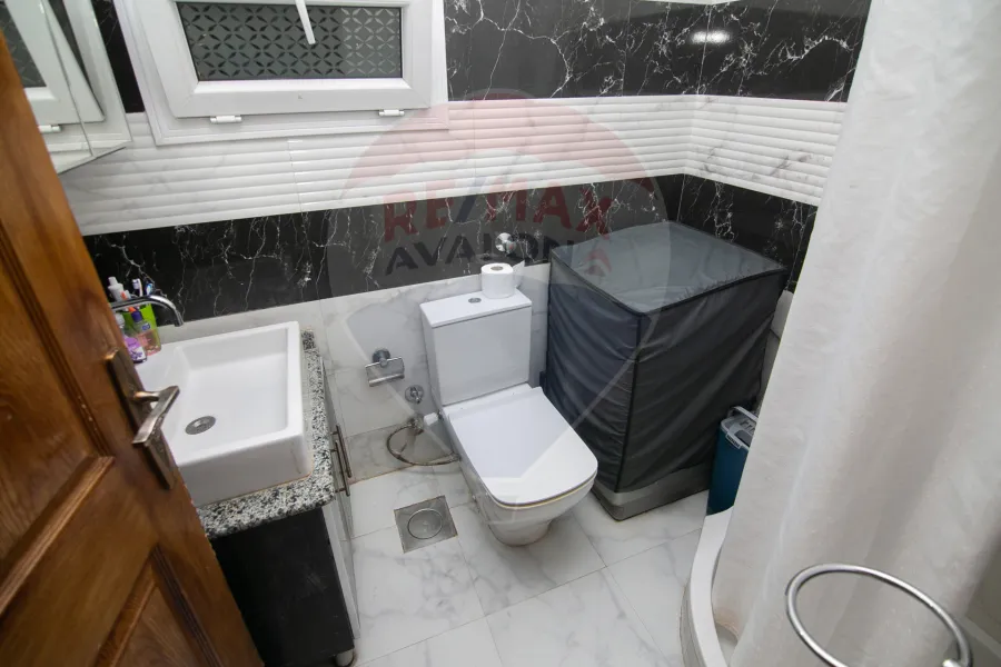 Apartment for sale 90 m Sporting (steps from the sea)