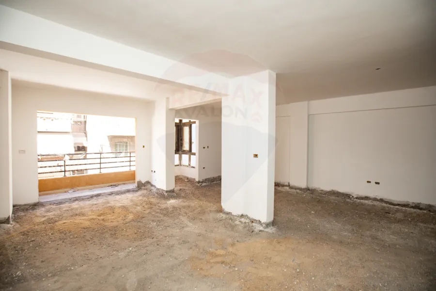 مقر إدارى للبيع 116 م الإبراهيمية (ش بورسعيد) -  يصلح عيادة أو مركز طبى