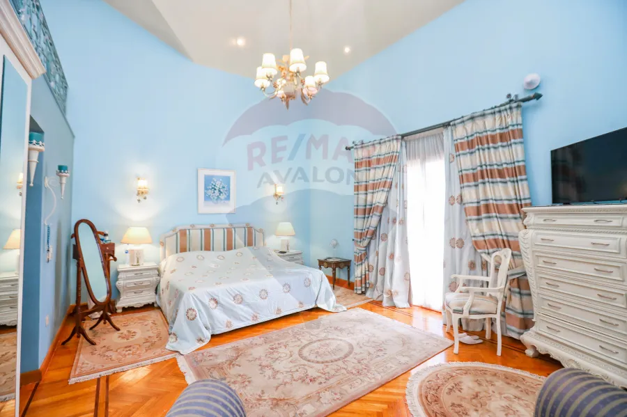 Palace for sale 3,000 m King Mariout (Qusor area)