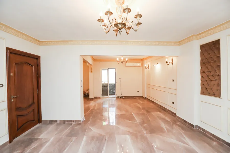 شقة للبيع 205م كفر عبده (2 نمرة من ش أبوقير)