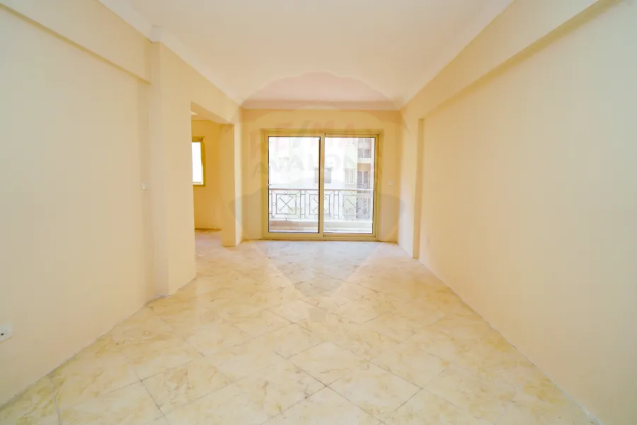 شقة للبيع 150  م سيدي بشر (ش مصطفى كامل _ كومباوند العمار)